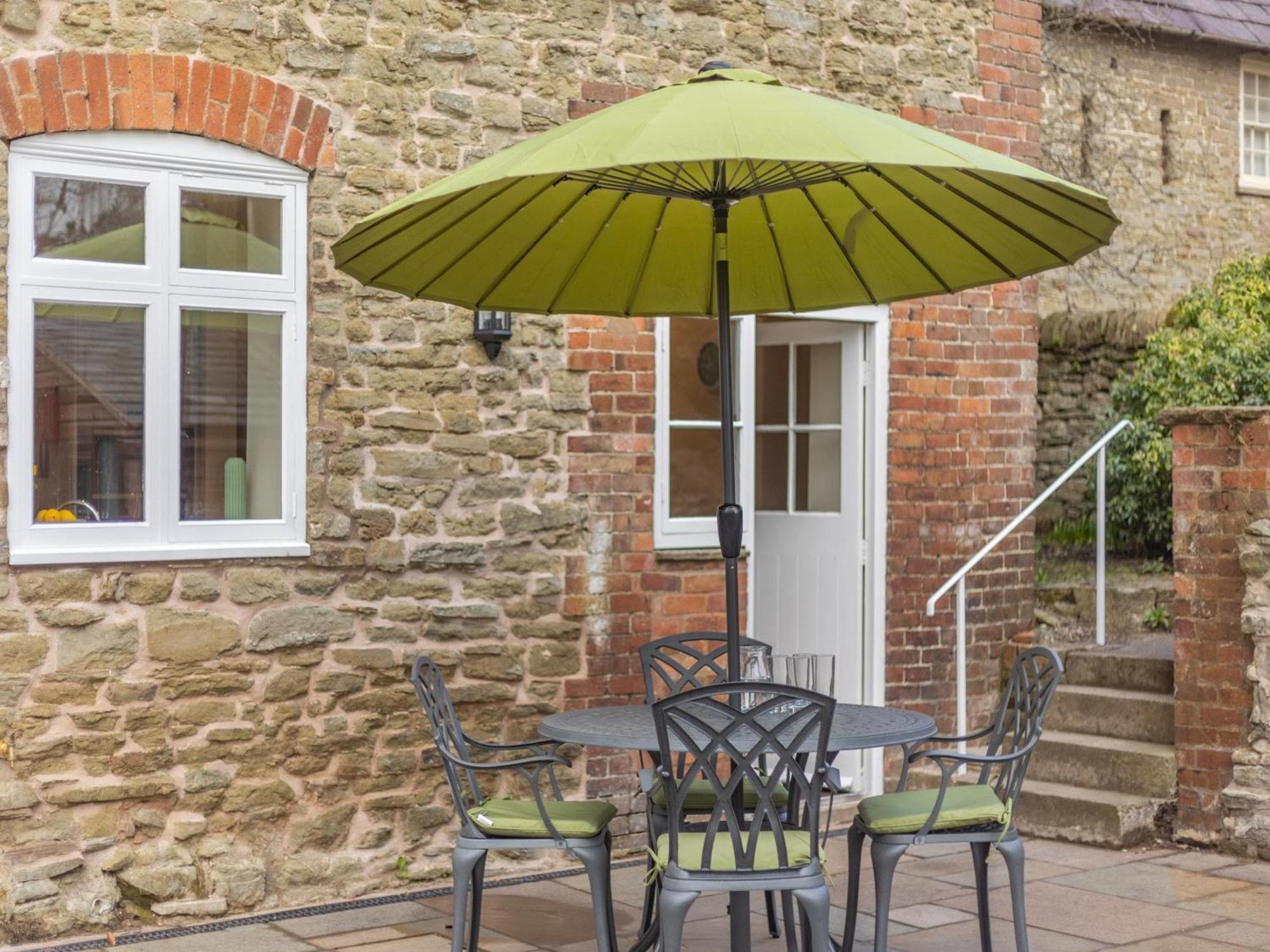 Villa Dinham à Ludlow Extérieur photo